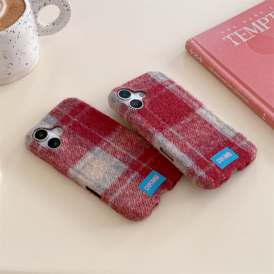 Retro Plaid Soft Fuzzy Warm Ph - огляд і ціна Phone Cases For Iphone 16