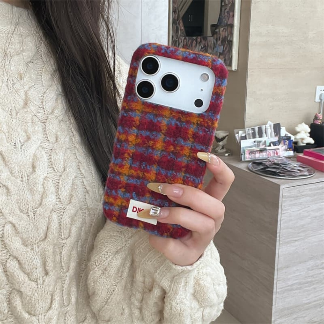 Winter Warm Plaid Fuzzy Phone  - огляд і ціна Phone Cases For Iphone 16